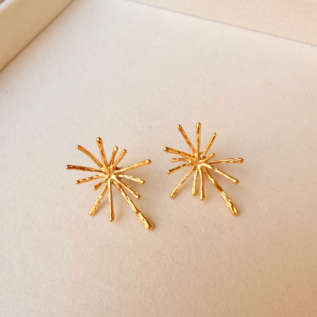 Elya Earrings Gold